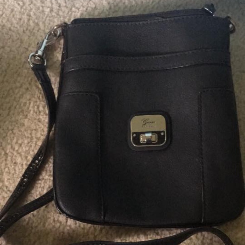 Guess crossbody